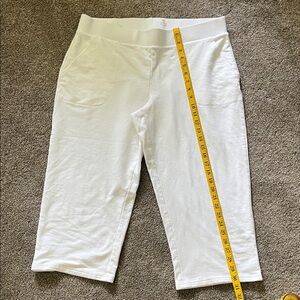 Talbots Relaxed Capris